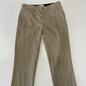 Democracy high rise khaki pants size 6, inseam 27,  rise 10,5 NEW NO TAGS
